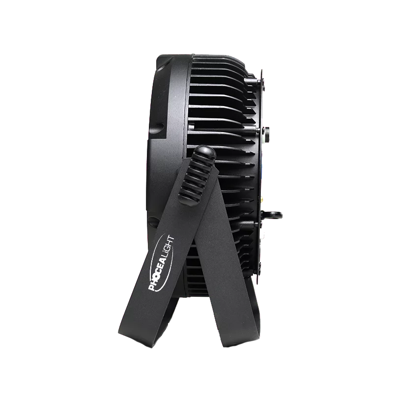 Projecteur Silent PAR LED 7x10 PHOCEA LIGHT. Compact, silencieux et puissant, idéal pour DJs débutants et prestataires événementiels.