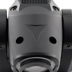 Le BoomTone DJ Maxi Spot 30 est un spot LED DJ compact avec anneau RGB, Spot + Wash, idéal pour DJ, clubs et événements lumineux.