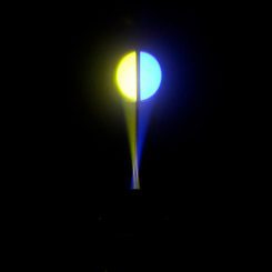 Le BoomTone DJ Maxi Spot 30 est un spot LED DJ compact avec anneau RGB, Spot + Wash, idéal pour DJ, clubs et événements lumineux.