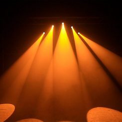 Le BoomTone DJ Maxi Spot 30 est un spot LED DJ compact avec anneau RGB, Spot + Wash, idéal pour DJ, clubs et événements lumineux.