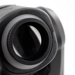 Le BoomTone DJ Maxi Spot 30 est un spot LED DJ compact avec anneau RGB, Spot + Wash, idéal pour DJ, clubs et événements lumineux.