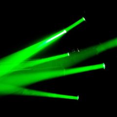 Découvrez la lyre Spot LED DJ BoomTone DJ Maxi Spot 60 : 60 W, anneau LED RGB, effets Spot + Wash, idéale pour DJ, clubs et événements.