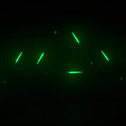 Illuminez vos événements avec l’Evolite Magic Tube : 8 tubes LED RGBW IP65 sur batterie, jusqu’à 20h d’autonomie, contrôle DMX et smartphone.