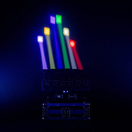 Mac Mah Wave 660 Pix, jeu de lumière LED 6×60W RGBW, zoom motorisé, pixels contrôlables et PAN infini, idéal pour soirées, clubs et DJ sets.