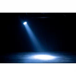 ADJ Encore LP18 IP, projecteur LED extérieur puissant, 18 LEDs RGBL 20 W, 7300 lumens, IP65, idéal pour concerts, captations TV et événements live.