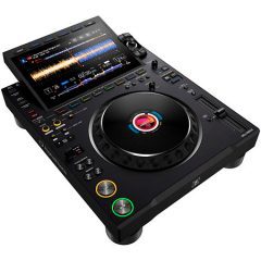 Le CDJ-3000X Pioneer DJ repousse les limites du mix avec Wi-Fi intégré, CloudDirectPlay, écran tactile 10,1″ et DAC ESS 96 kHz/24 bits.