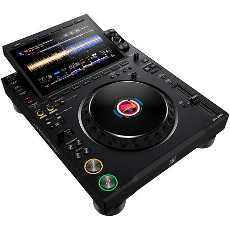 Le CDJ-3000X Pioneer DJ repousse les limites du mix avec Wi-Fi intégré, CloudDirectPlay, écran tactile 10,1″ et DAC ESS 96 kHz/24 bits.