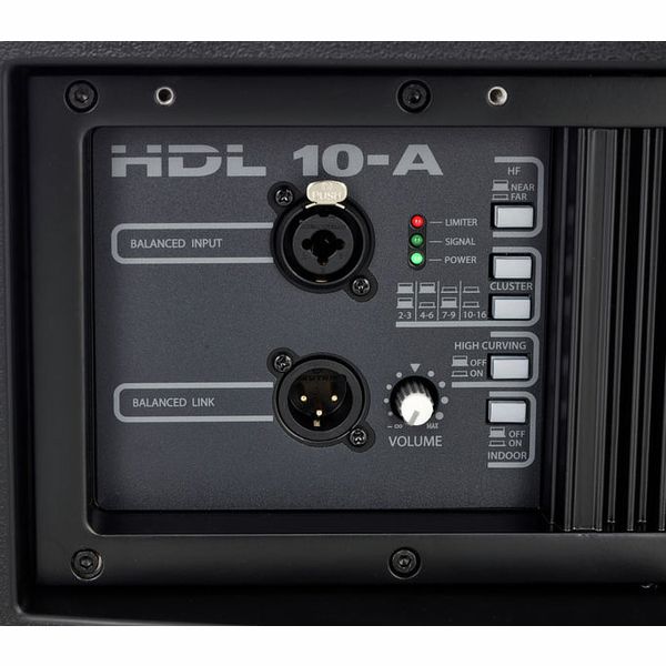 RCF HDL 10-A, module line array actif 700 W avec DSP et FiRPHASE, idéal pour concerts, DJ et événements professionnels de taille moyenne.