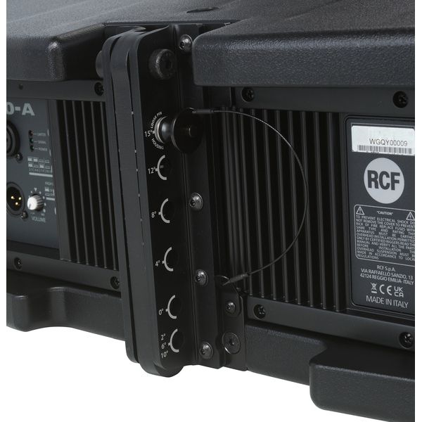 RCF HDL 20-A, module line array actif 700 W RMS et 135 dB SPL, idéal pour concerts, festivals et événements professionnels exigeants.