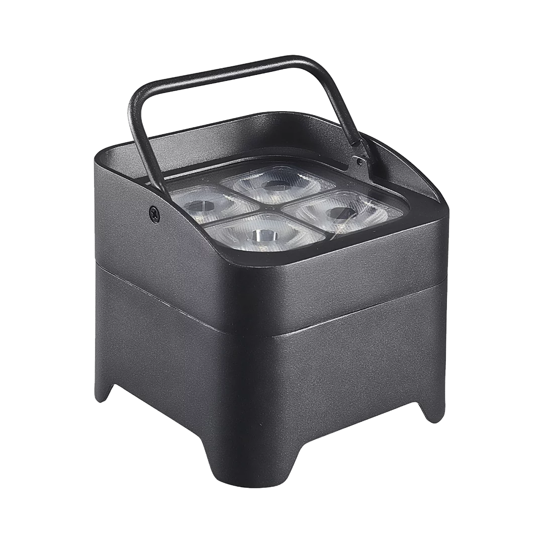 Box 4 IP LED Batterie 4x18W RGBWA+UV, autonomie jusqu’à 20h, IP65. Idéal DJ, scènes, terrasses et événements intérieurs/extérieur.