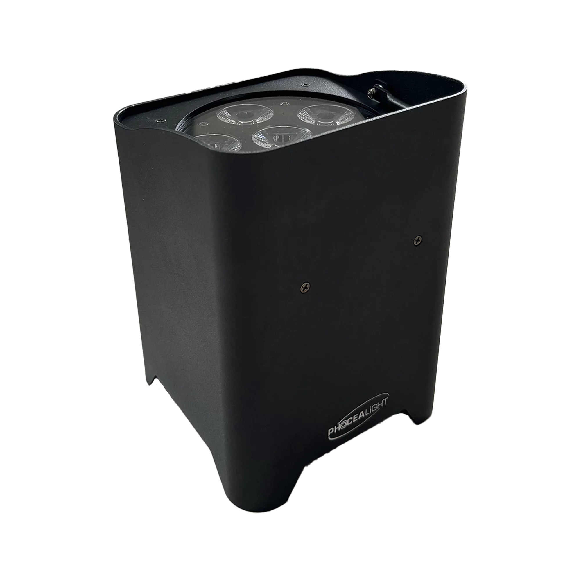 Box 6 IP Batterie 6en1 RGBWA+UV avec recharge par induction, autonomie jusqu’à 36h et contrôle DMX HF ou Wi-Fi. Idéal intérieur et extérieur.