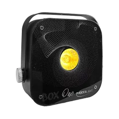 Box One projecteur LED batterie RGBWA+UV 15W avec 6-8h d’autonomie. Compact, puissant, idéal pour événements et DJ.