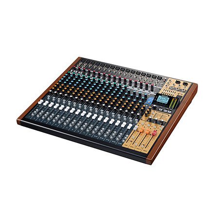 Console mixage 24 pistes Tascam Model 24 avec enregistreur SD, interface USB 24x22 et préamplis micro haute qualité. Idéale pour live et studio.